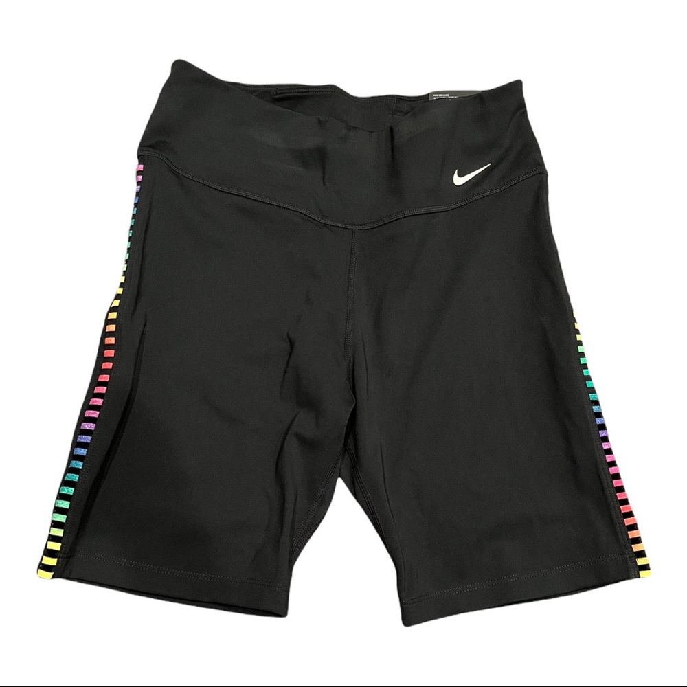 NEVER BEEN WORN NIKE SPORTS BRA- Size L in Black